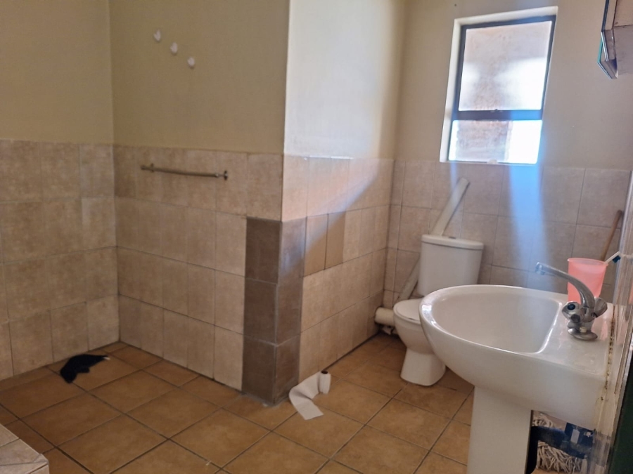 2 Bedroom Property for Sale in Potchefstroom North West